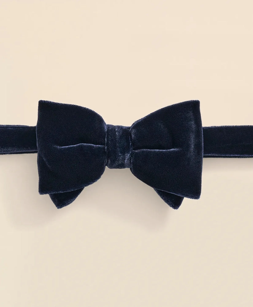 Formal Silk Blend Velvet Bow Tie | Brooks Brothers online shop
